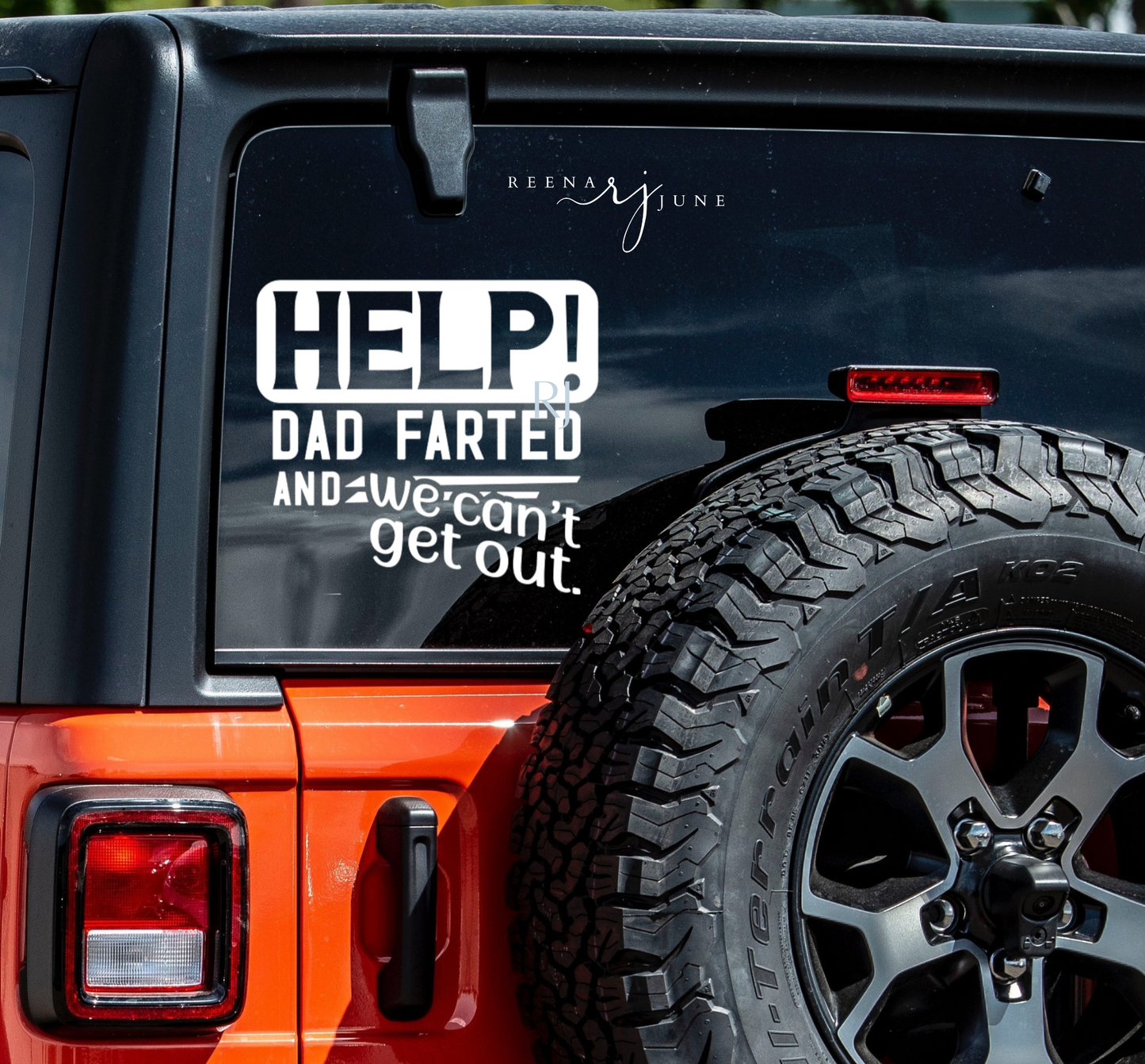 Help Dad Farted Vinyl Decal, Dad Birthday Gifts, Gifts for man, Gifts for Him, Gifts for Dad, Vinyl Sticker, Car Accessories, Funny Gifts