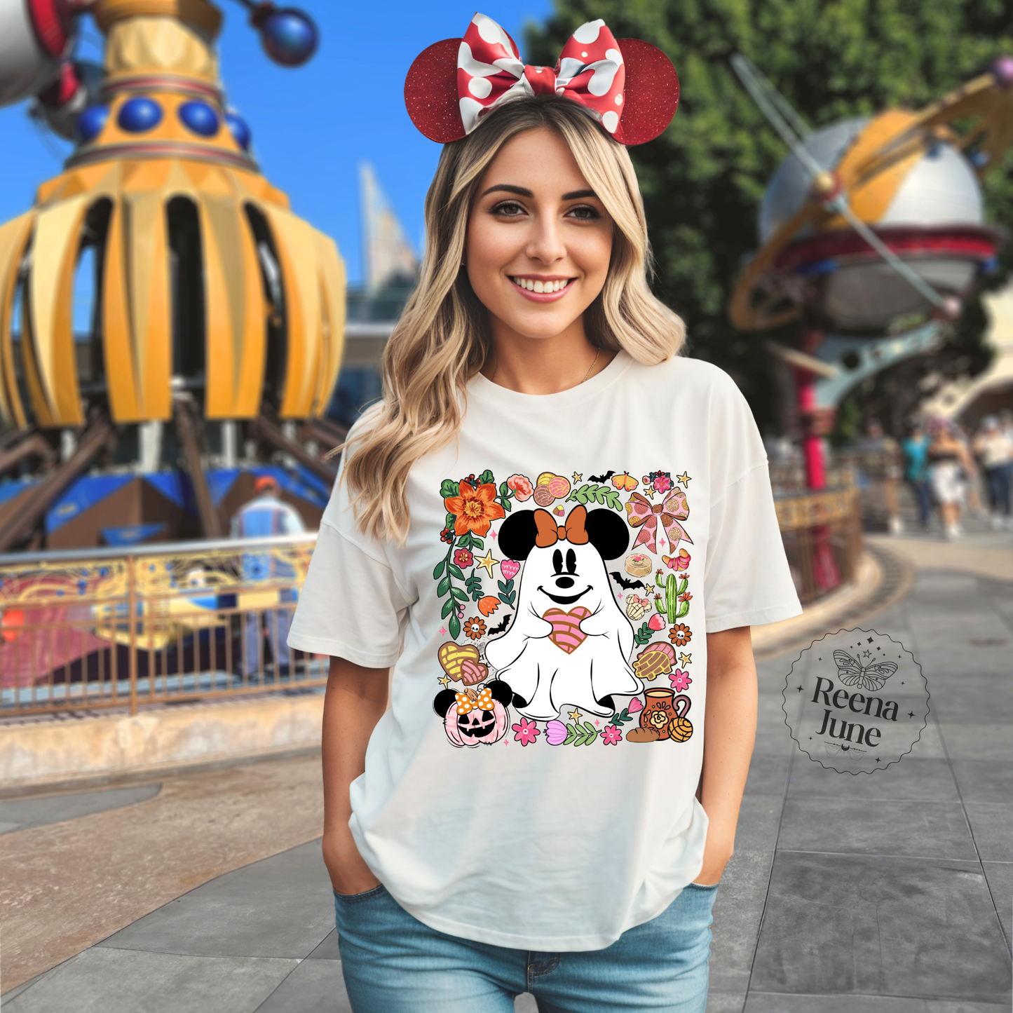 Cute Halloween Ghost Mickey & Minnie Sweatshirt, Fall Disney Couple Pullover, Matching Halloween Outfits, Trick or Treat Sweater, Pan Dulce Shirt