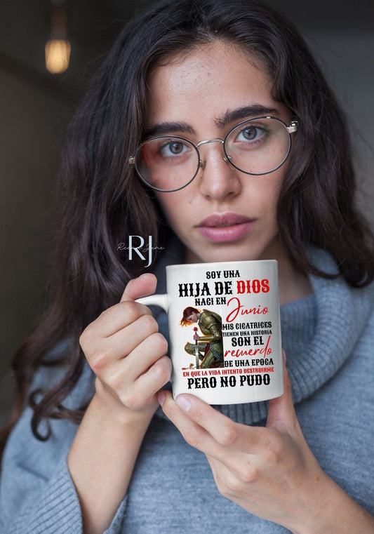 Soy una hija/o De Dios Mug